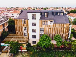 Venti Club Apartments