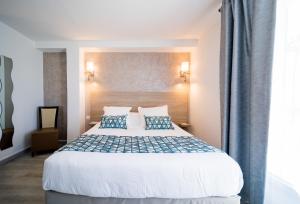 Hotels Hotel Le Rabelais : photos des chambres