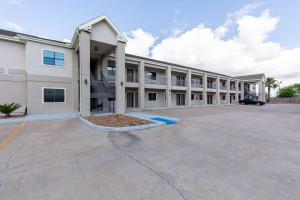 Studio 6 Bay City TX