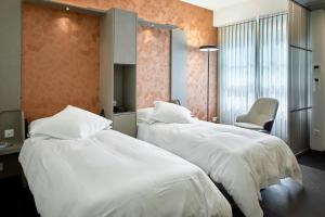 Courtyard Double Room room in Hotel du Commerce