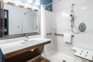 WoodSpring Suites Indianapolis Zionsville