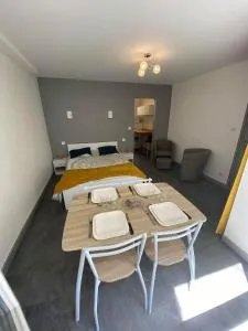 Studio proche du centre - Chaudes-Aigues