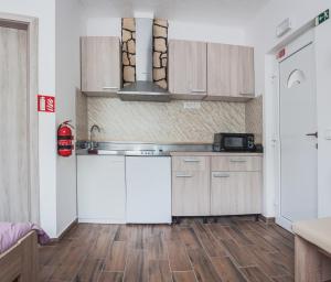 Apartmaji Hrast - Podbela