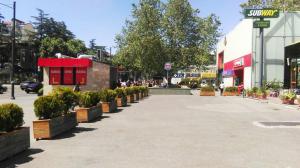 Sunshine studio with great views