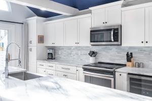Folly Vacation Beautiful Beach Cottage 209-A