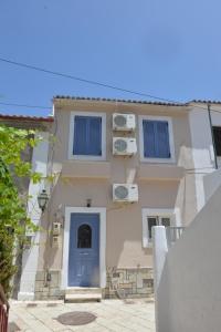 Flora maisonette 2 Paxoi Greece