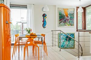 Panoramic Art Apartment with jacuzzi