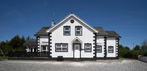 Forestside House - 巴林托伊