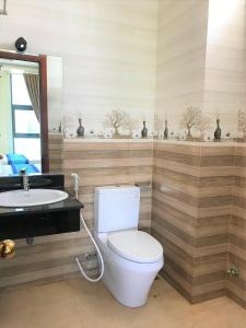 NHAT TAN HOTEL