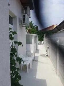 Yraida's house Constanta - 多亚马伊