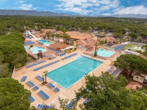 Campings Mobil-home dans Camping L'Oasis 5 etoiles a Puget-sur-Argens : photos des chambres