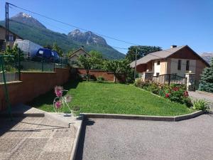 Appartements Maison mitoyenne avec terrasse : photos des chambres