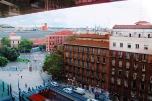 Single Room with Shared Bathroom room in The residence Atocha