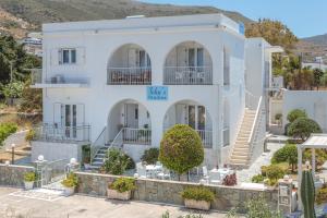 John's Rooms & Studios Paros Greece