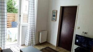 RoooMS by JR City Apartments