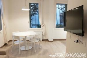 Via Poma Apartments&Rooms