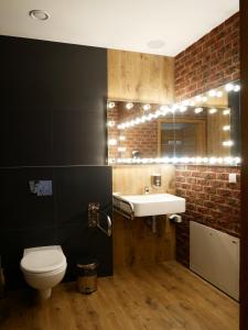 PRZYSTANEK ROSZKÓW -NOCLEGI i RESTAURACJA