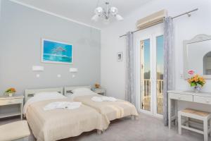 Johns Rooms & Studios