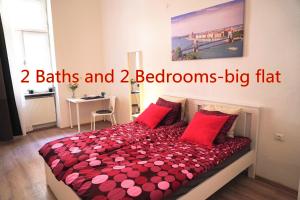 No. 11 Apartment with 2 bathrooms next to railway station