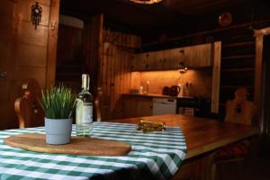 Góralski dom niedaleko gondoli