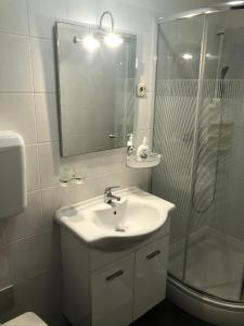 Sepic Apartments