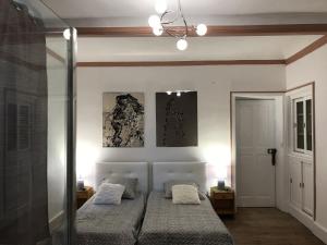 B&B / Chambres d'hotes domaine des CHABRIERS : Chambre Double ou Lits Jumeaux Deluxe – Vue sur Jardin