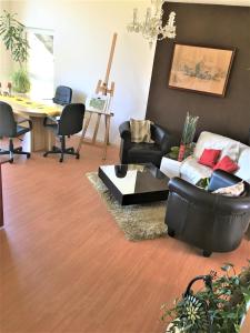 Spacious Apartment 3.5 with Swimmingpool