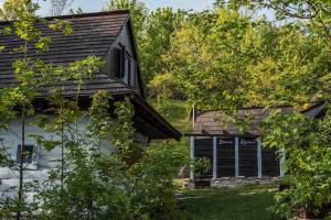 Zbojnícke Chalúpky