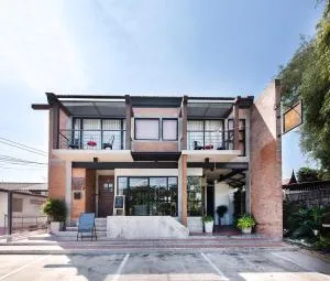 Sri Ayutthaya - Ban Lat Kula