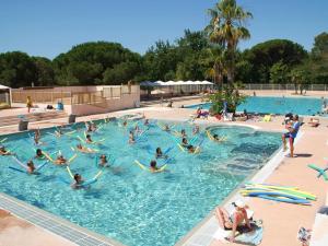 Campings Mobil-home dans Camping L'Oasis 5 etoiles a Puget-sur-Argens : photos des chambres