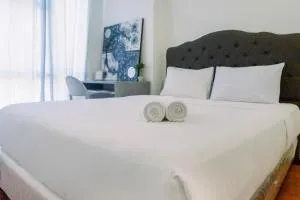 Lavish 2BR Apartment at Grand Sungkono Lagoon By Travelio - Kedurus