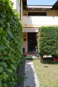 Cinzia's Home - Raffa