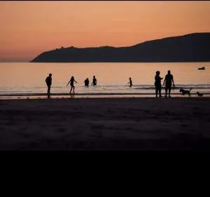 Casa Familiar con barbacoa - Insúa