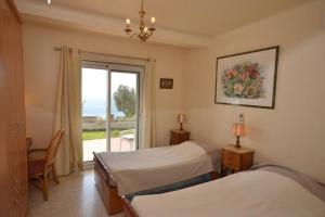 Villas Villa piscine Eze bord de mer a 500m de la plage : photos des chambres