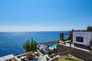 Villa stoneflower with breathtaking sunsets Kea Greece