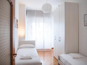 The Best Rent - Modern two bedroom apartment in Milan