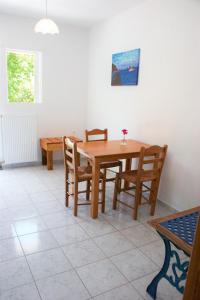 Elenas Family Apartments