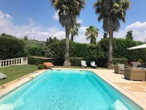 Villa pittoresque à Mougins avec piscine privée. - 穆然