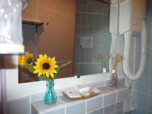 Hotels Hotel Du Croise : photos des chambres