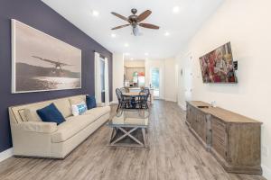 Two-Bedroom Holiday Home room in Celestial Cottage with Hotel Amenity Access near Disney at Margaritaville 8036D