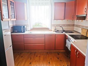 Okno na Śnieżkę, Apartament z 2 Łazienkami, tarasem, ogrodem, parkingiem i pięknym widokiem