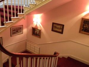 The Royal Victoria & Bull Hotel