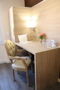 Hotels Hotel Restaurant Rose des Pyrenees : Chambre Double