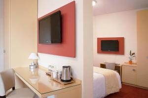 Hotels Best Western Plus Les Terrasses de Brehat : Chambre Familiale avec Lit King-Size et Canapé-Lit