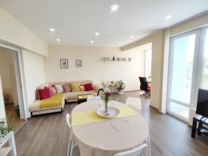 By the CATHEDRAL · TOP center · 2 Bedroom FLAT
