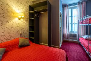 Hotels Hotel - Restaurant Saint Jacques : photos des chambres