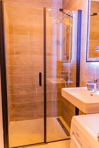 Jacuzzi - Flexible SelfCheckIns 20 - Zagreb - Luxury - Garage - Smart - Brand New - Apartments Repinc