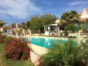 Spacious apartment in Pozzallo, sea view, shared pool