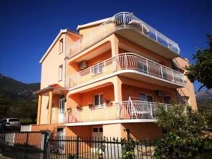 Apartmani Mateja - Stanica Kaštel Stari