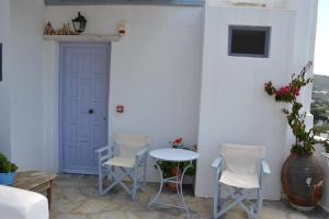 Ioanna Studios Tinos Greece